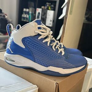 Nike Air Jordan Fly 23 Men’s Basketball Shoes Size 9.5 Used Royal Blue